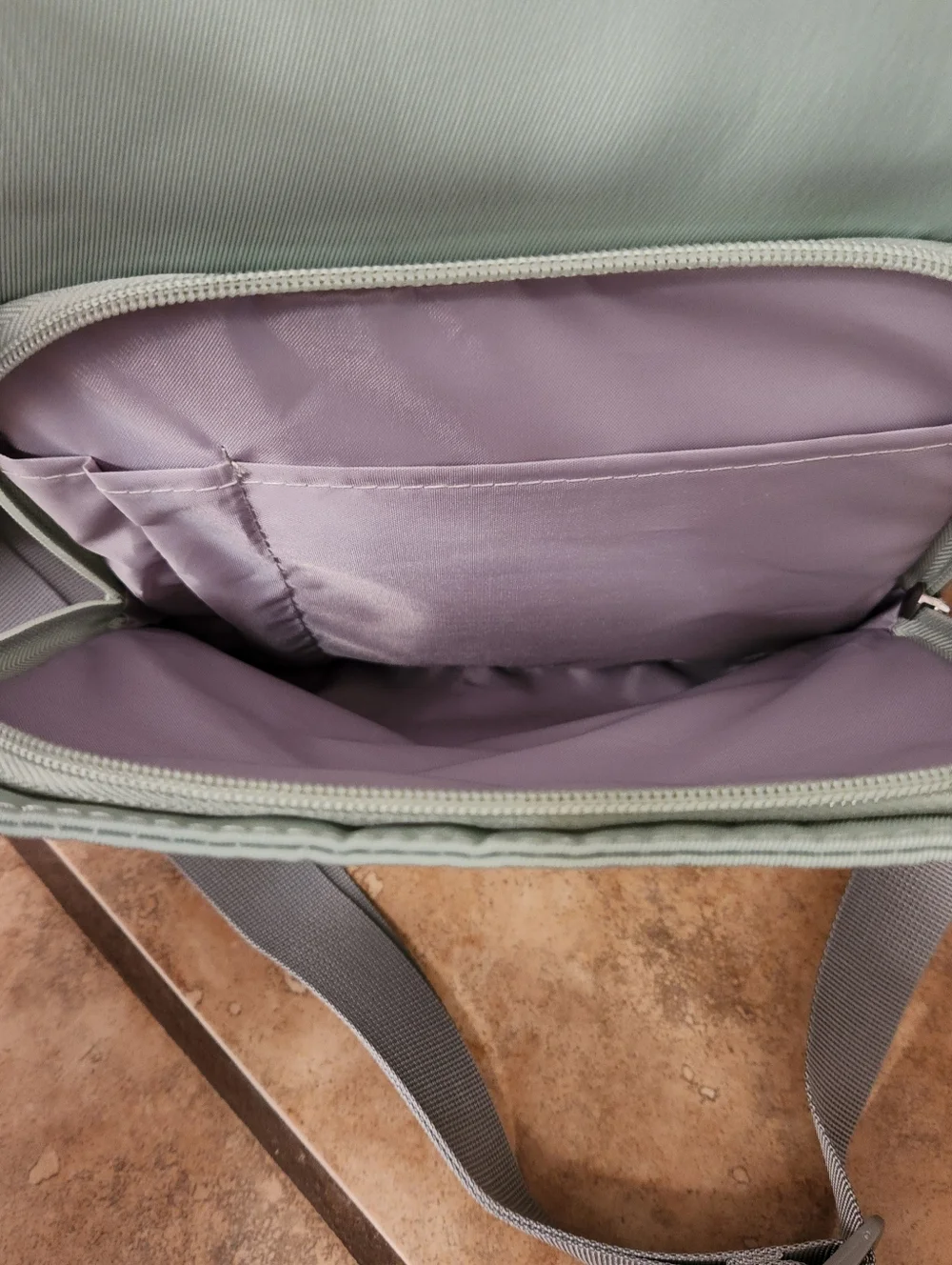Dadanism Tablet Carrying Case w/ Shoulder Strap